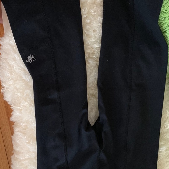 Brand new Lotus Wear caprIs size 2 - Picture 3 of 5